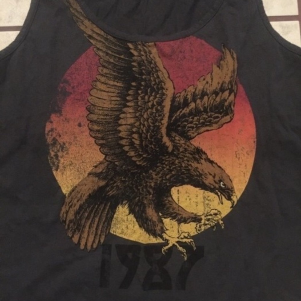 Boxy Muscle Tank - Picture 2 of 2